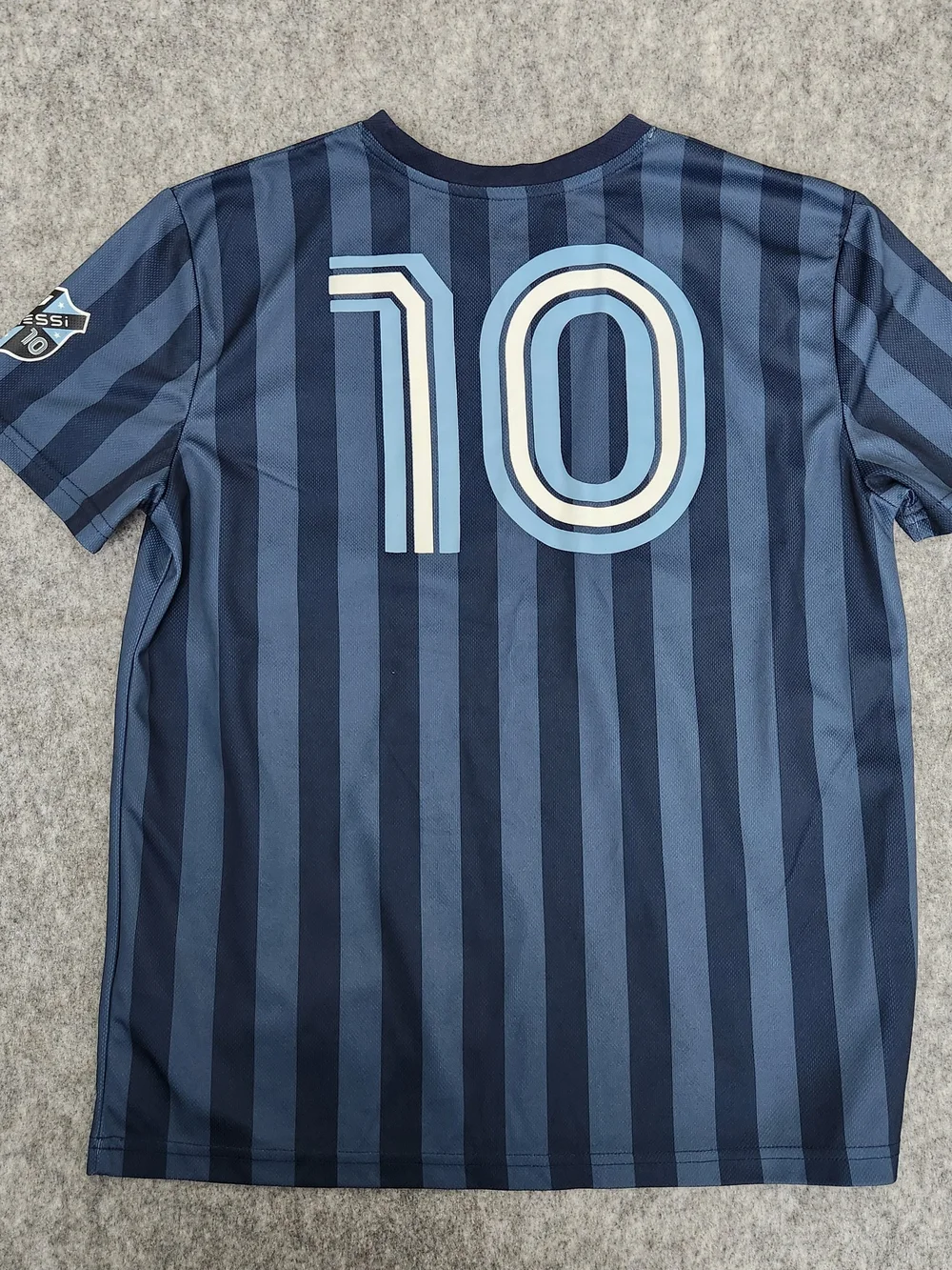 Messi Collection Lionel Messi Jersey #10 Youth XL 18 Blue Stripes Soccer FIFA